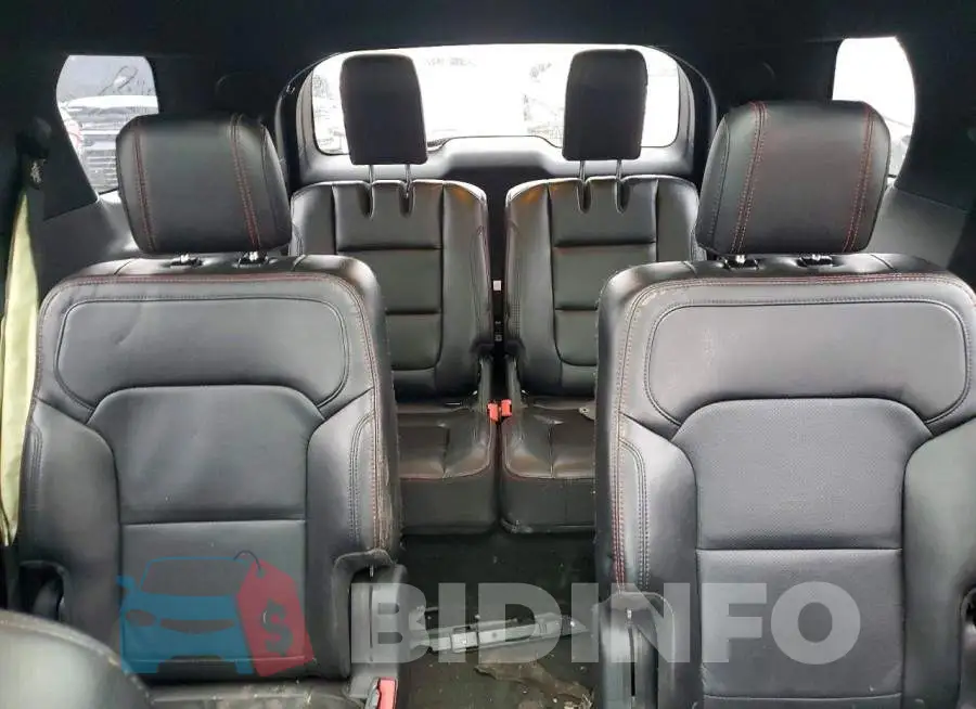 1FM5K8GT2HGD37119 Photo# 10