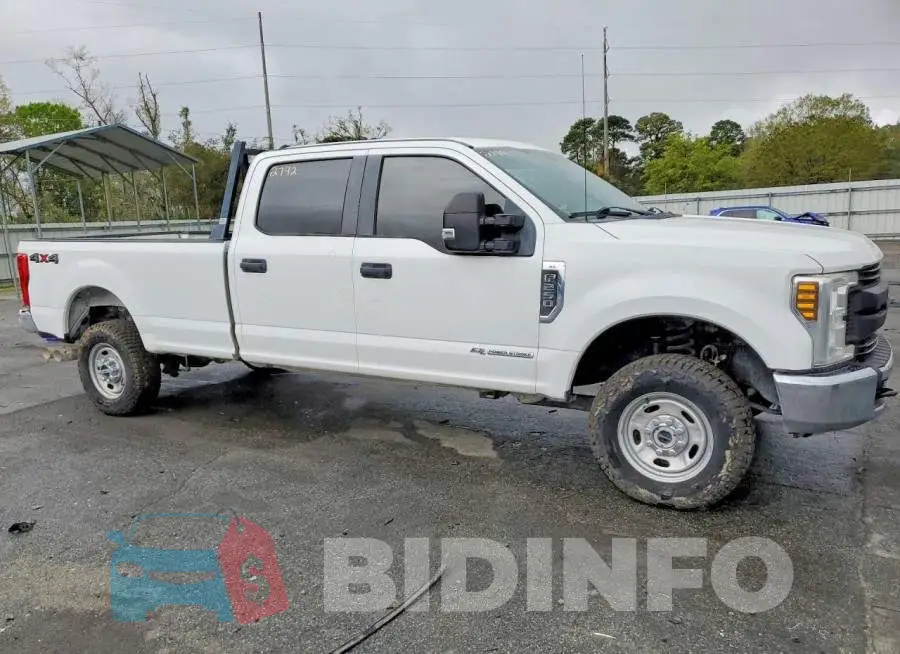 1FT7W2BT4JEB50245 Photo# 4