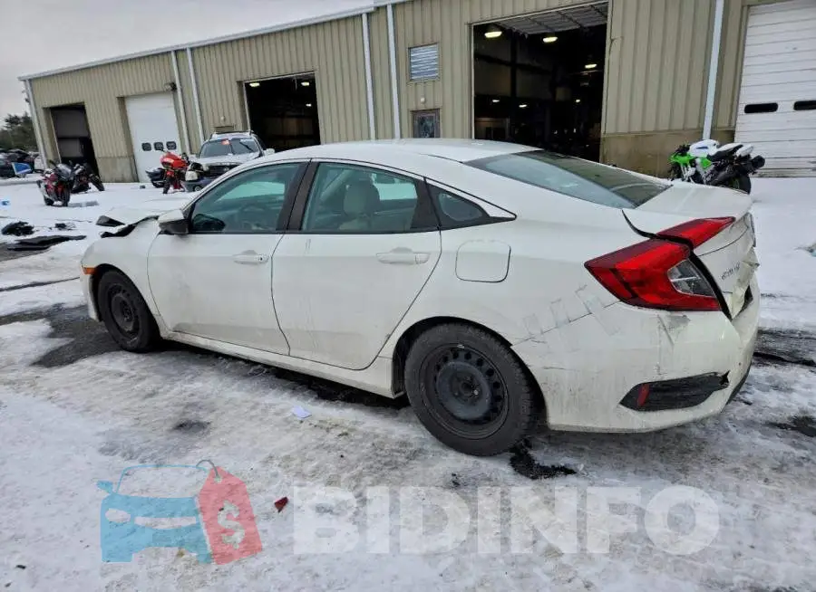 19XFC2F62HE222910 Photo# 2
