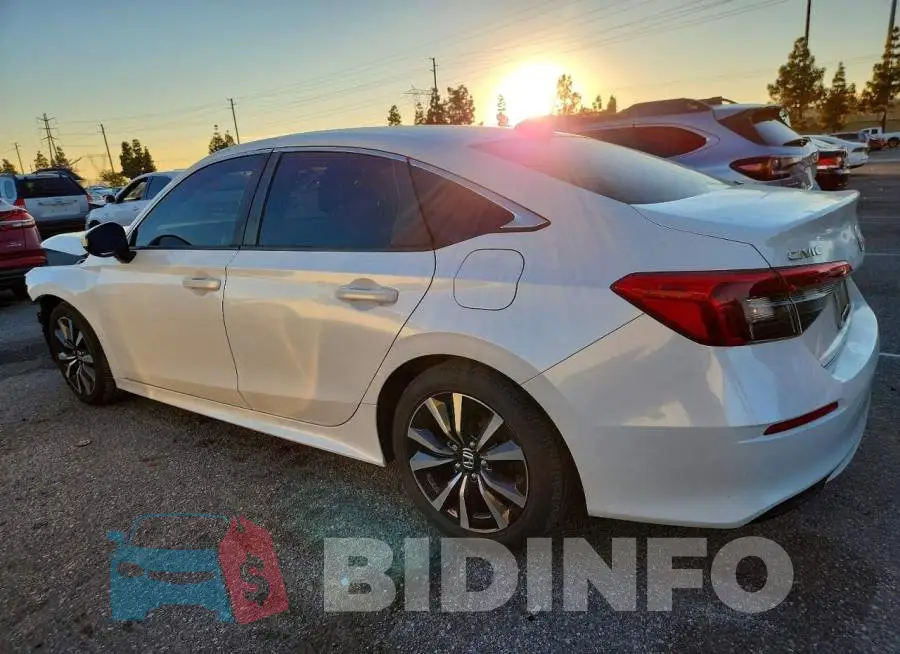 JHMFE1F73NX005793 Photo# 2
