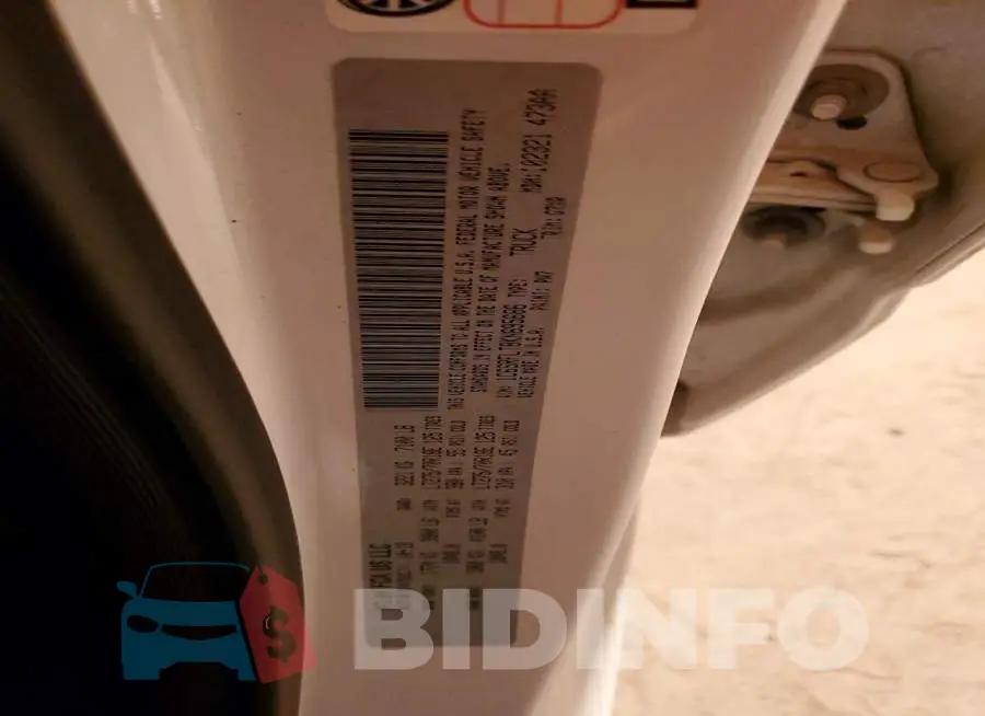 1C6SRFLT8KN695686 Photo# 13