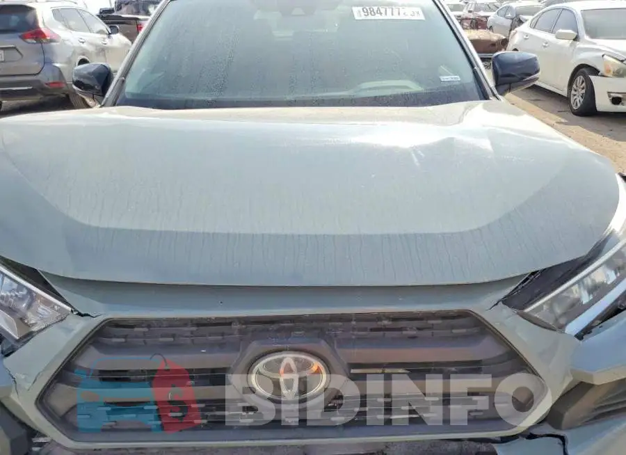 2T3J1RFV8KW017443 Photo# 11