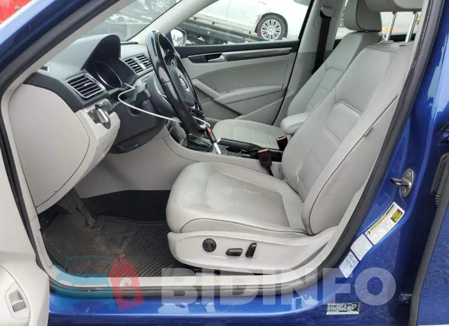 1VWBT7A35HC080789 Photo# 7