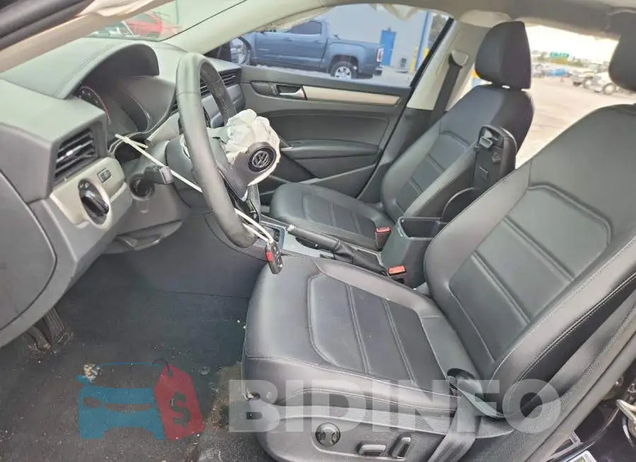 1VWSA7A30MC008513 Photo# 7
