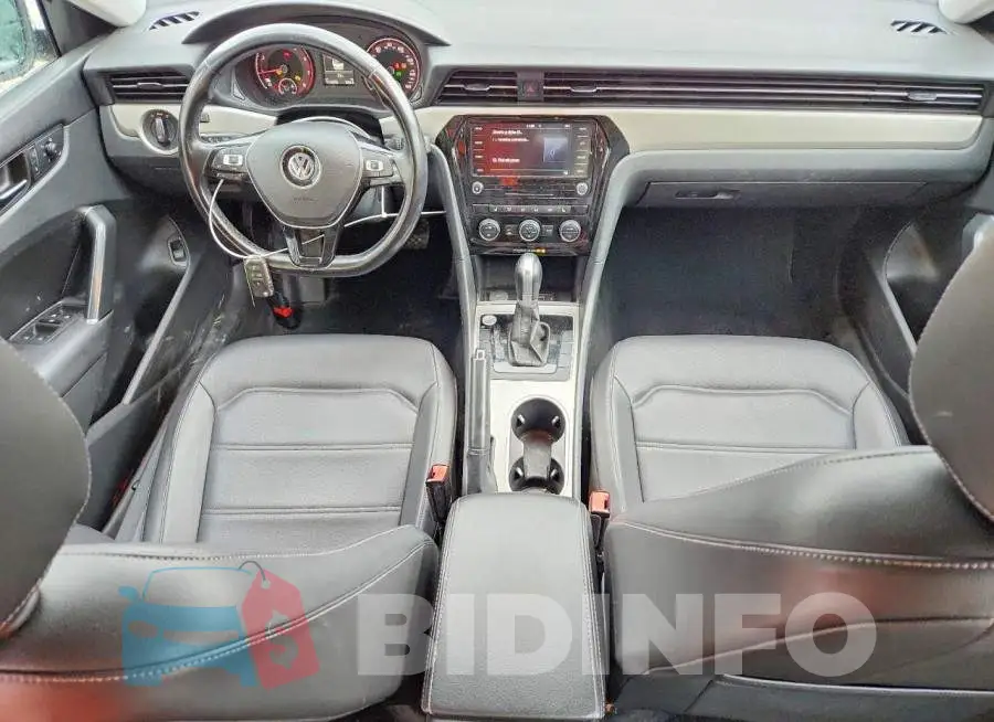 1VWSA7A33LC008973 Photo# 8