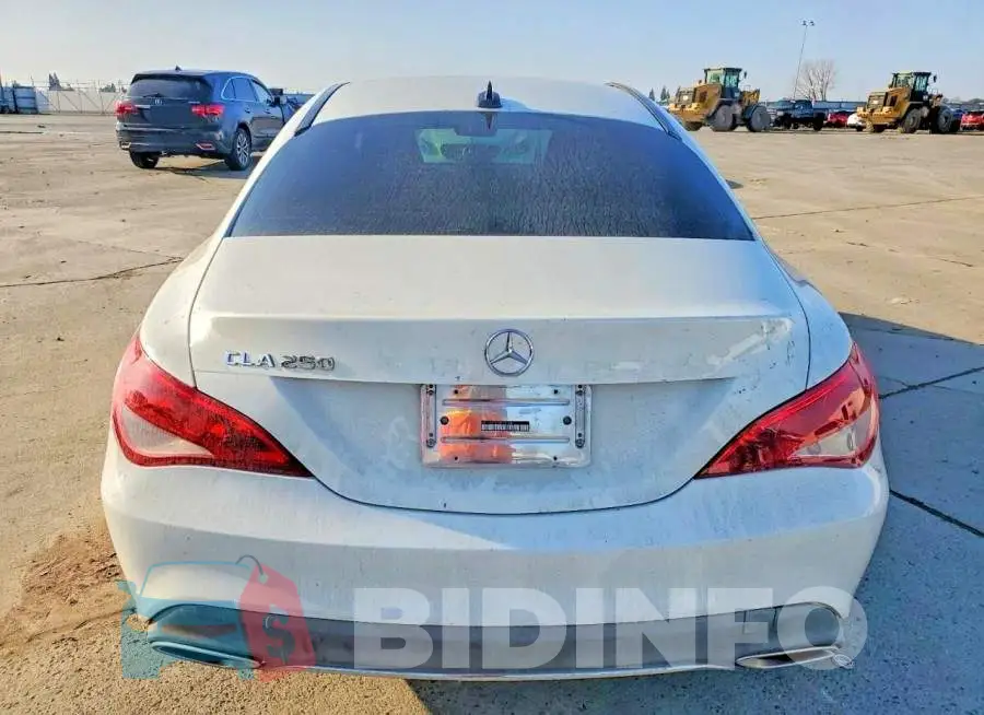 WDDSJ4EB9JN568054 Photo# 6