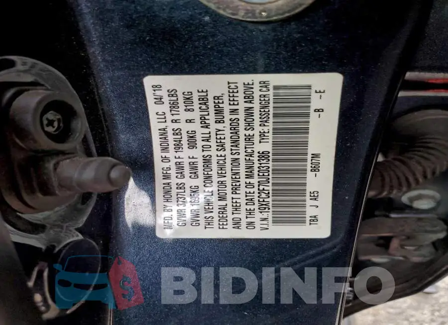 19XFC2F70JE031386 Photo# 12