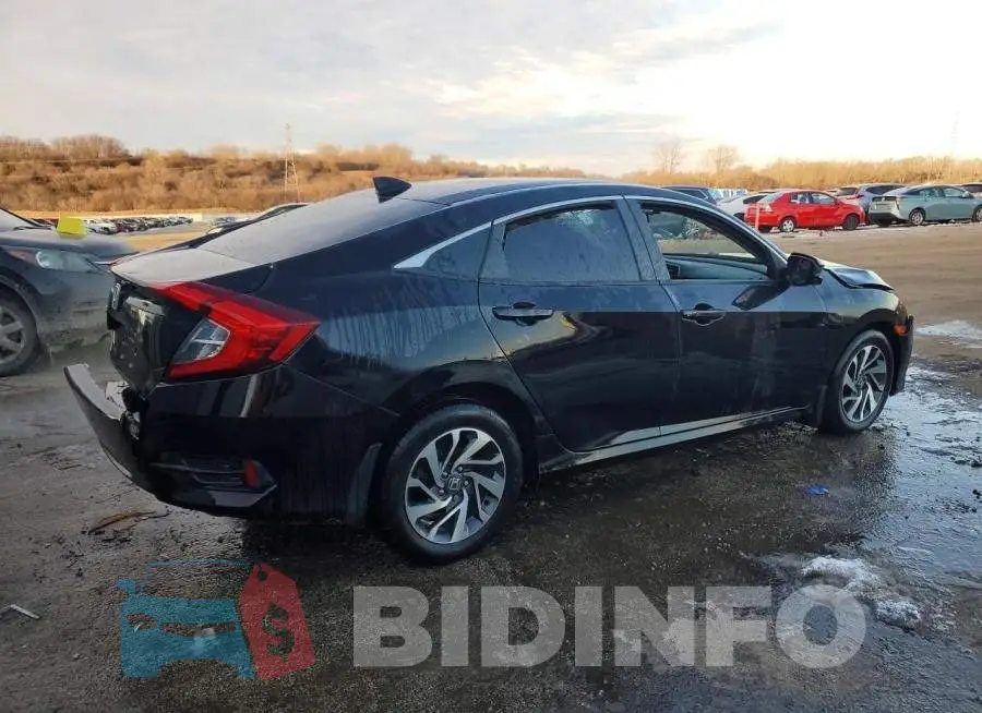 19XFC2F74HE079063 Photo# 3