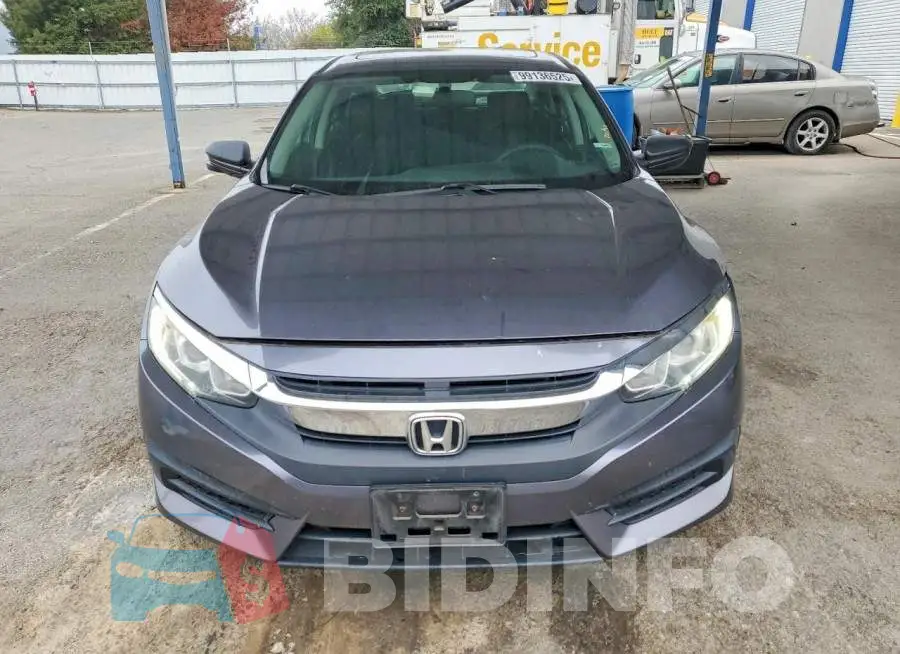 19XFC2F77HE202872 Photo# 5
