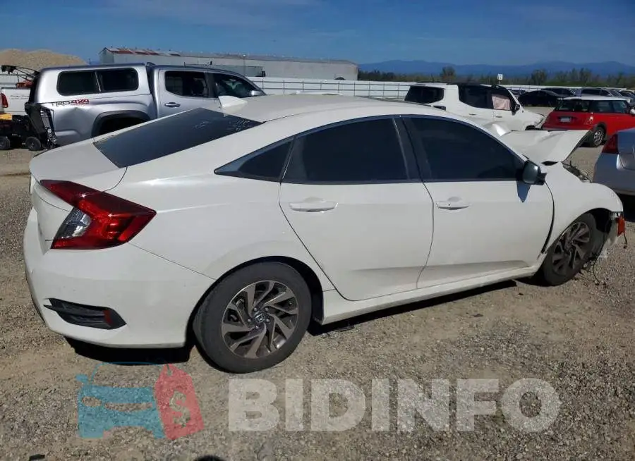 19XFC2F77JE207673 Photo# 3