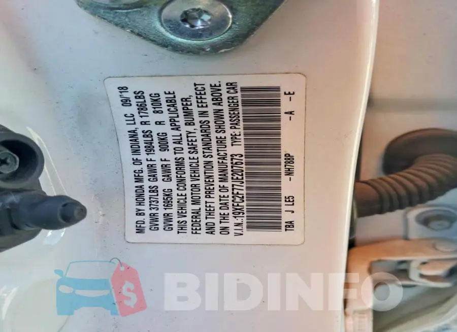 19XFC2F77JE207673 Photo# 12