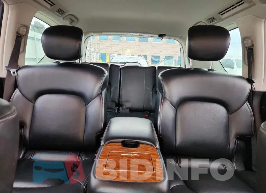 JN8AZ2NFXJ9661796 Photo# 10