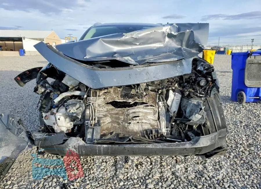 3MVDMBDL1MM237152 Photo# 5