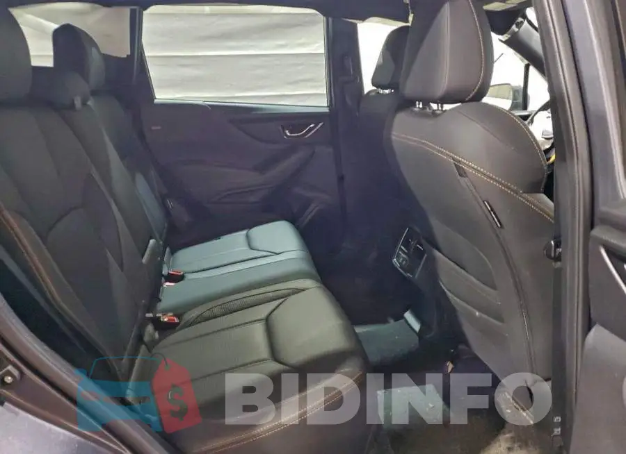 JF2SKAMC1NH424827 Photo# 11