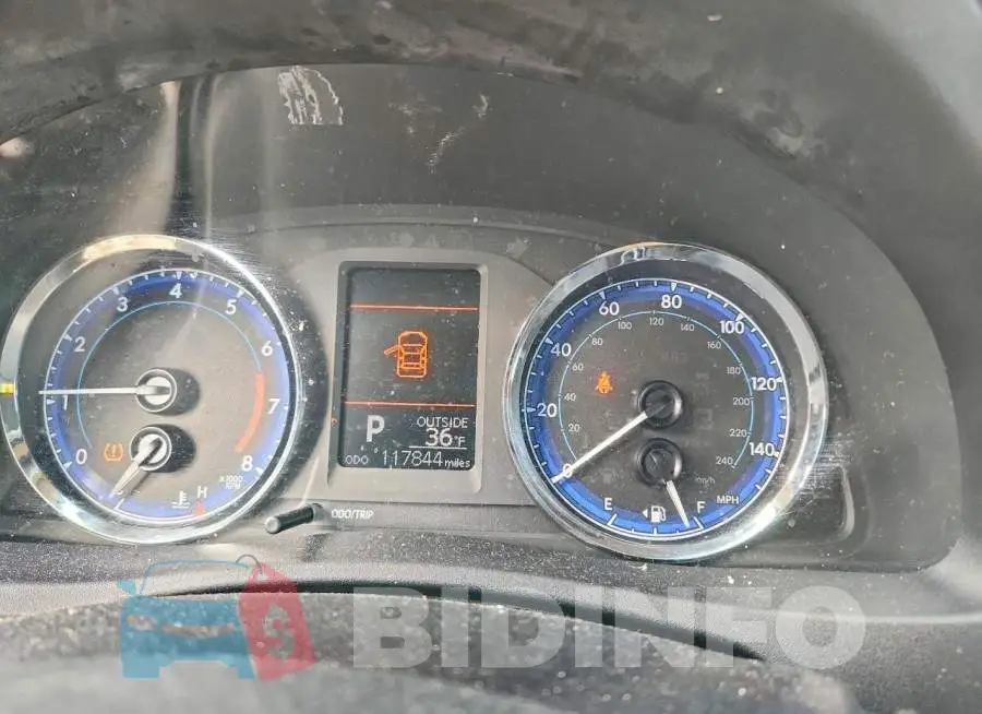 2T1BURHE6JC123830 Photo# 9