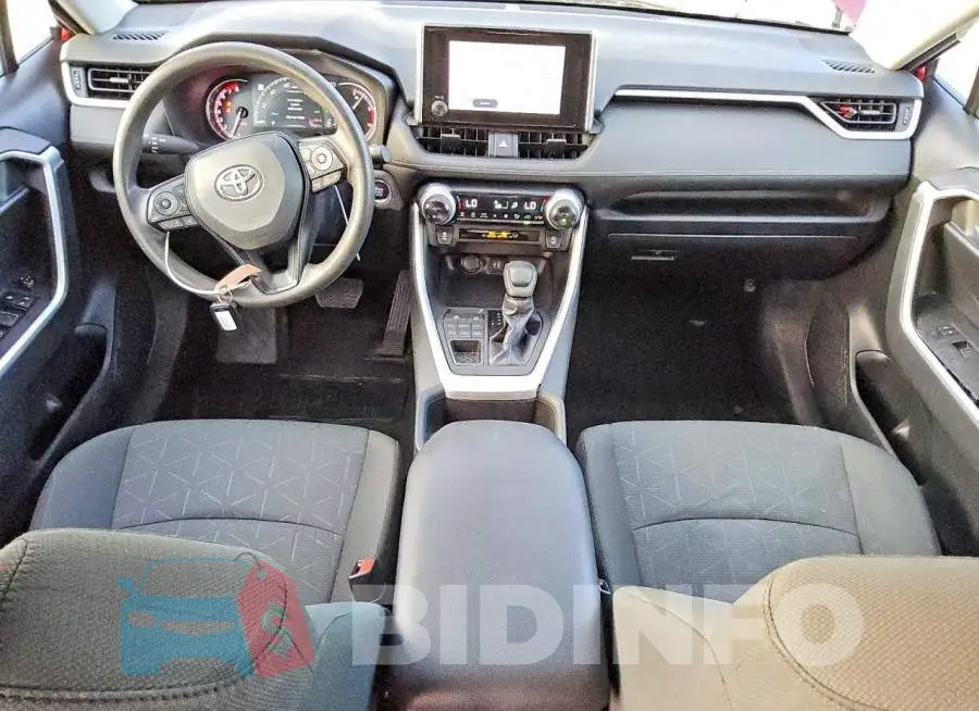 2T3P1RFV5PW381529 Photo# 8