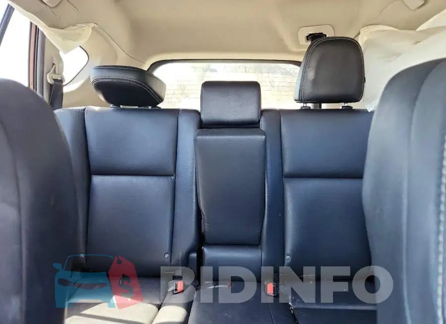 2T3YFREV8JW496589 Photo# 10