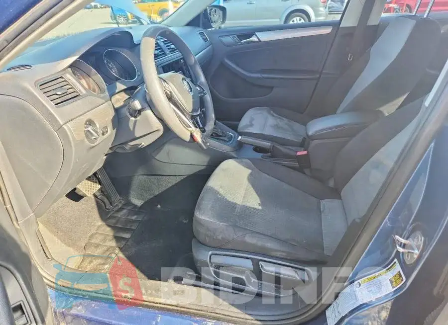 3VW2B7AJ2HM257363 Photo# 7