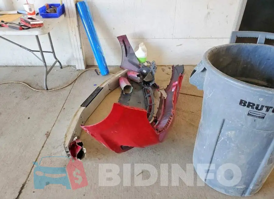 19UDE2F39JA009101 Photo# 12