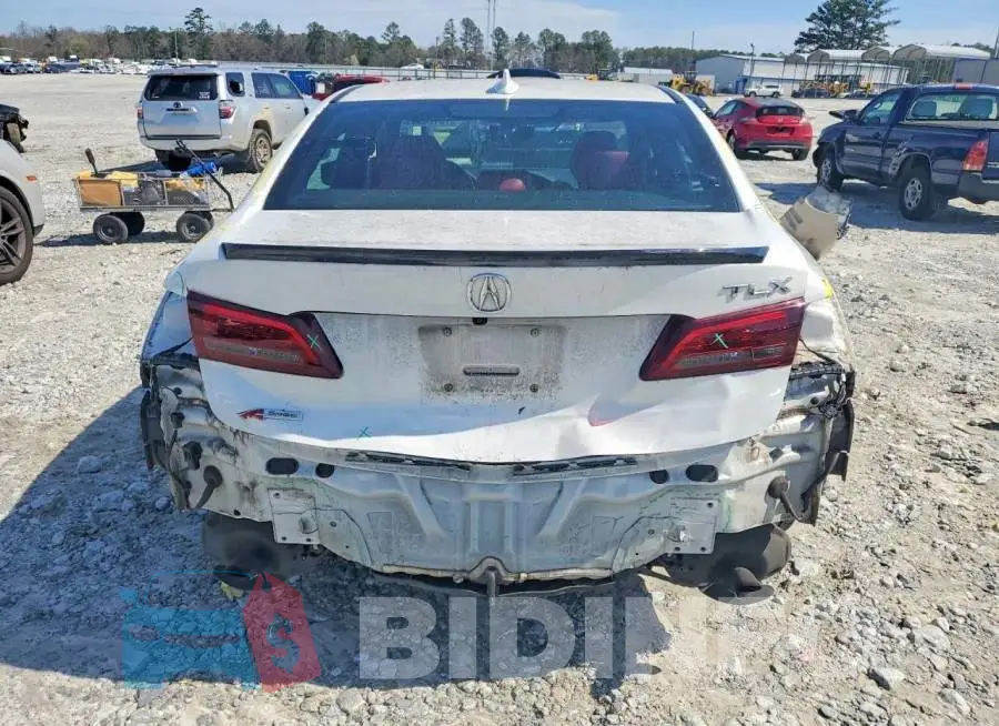 19UUB1F6XLA009365 Photo# 6