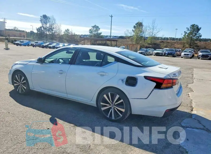 1N4BL4CV7LC148122 Photo# 2