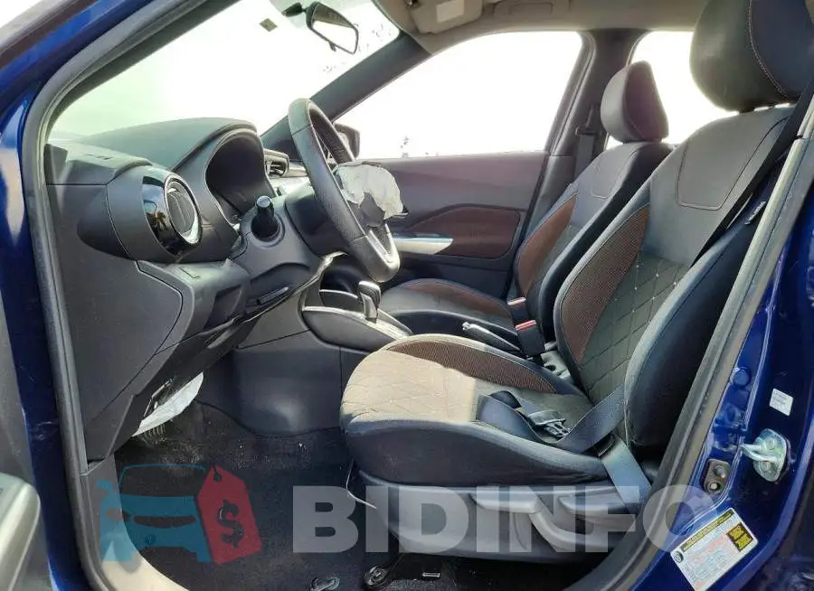 3N1CP5CU4JL512761 Photo# 7