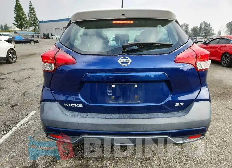 3N1CP5CU4JL512761 Photo# 6