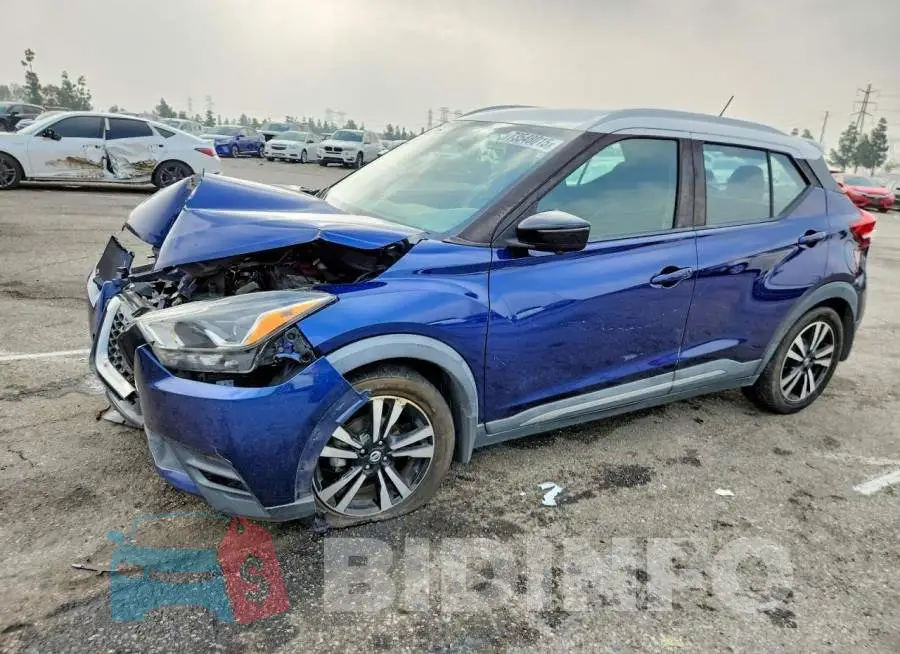 3N1CP5CU4JL512761 Photo# 1