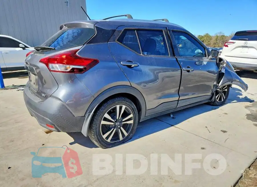 3N1CP5CU5KL559976 Photo# 3
