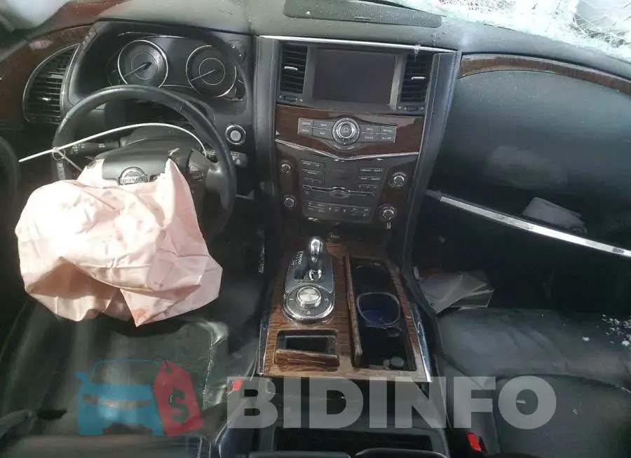 JN8AY2NC8H9510216 Photo# 8