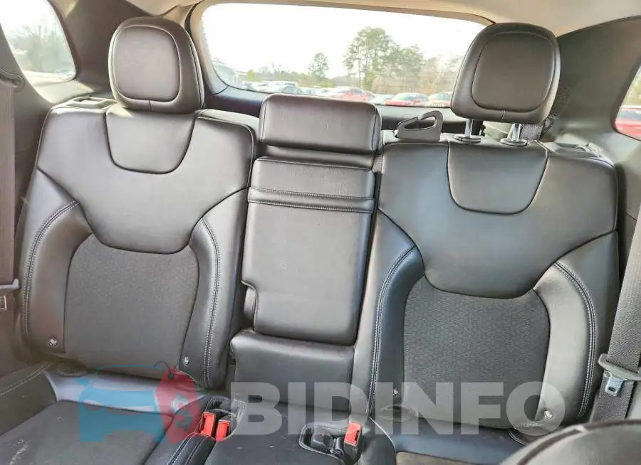 1C4PJLLB8KD205796 Photo# 10