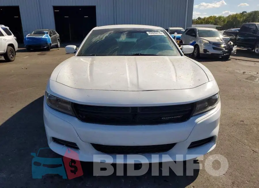 2C3CDXBG3KH644003 Photo# 5