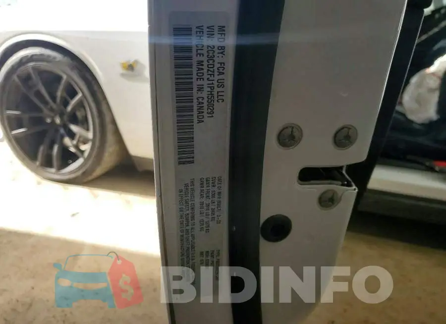 2C3CDZFJ1PH550291 Photo# 12