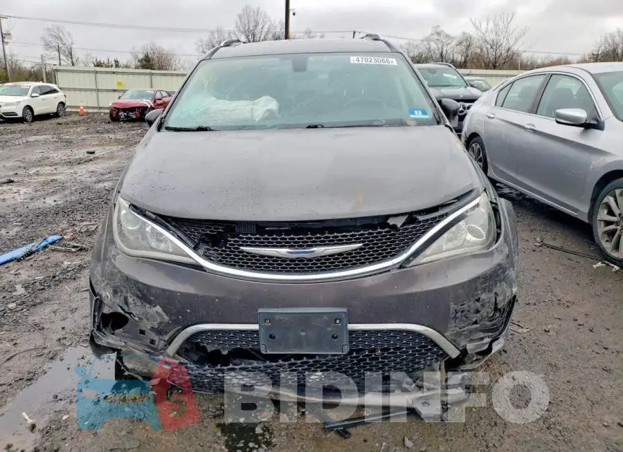 2C4RC1EG7HR538450 Photo# 5