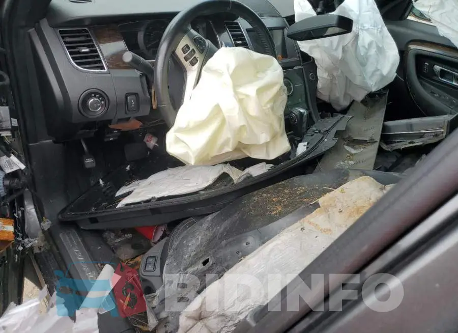 1FAHP2F85KG106743 Photo# 8