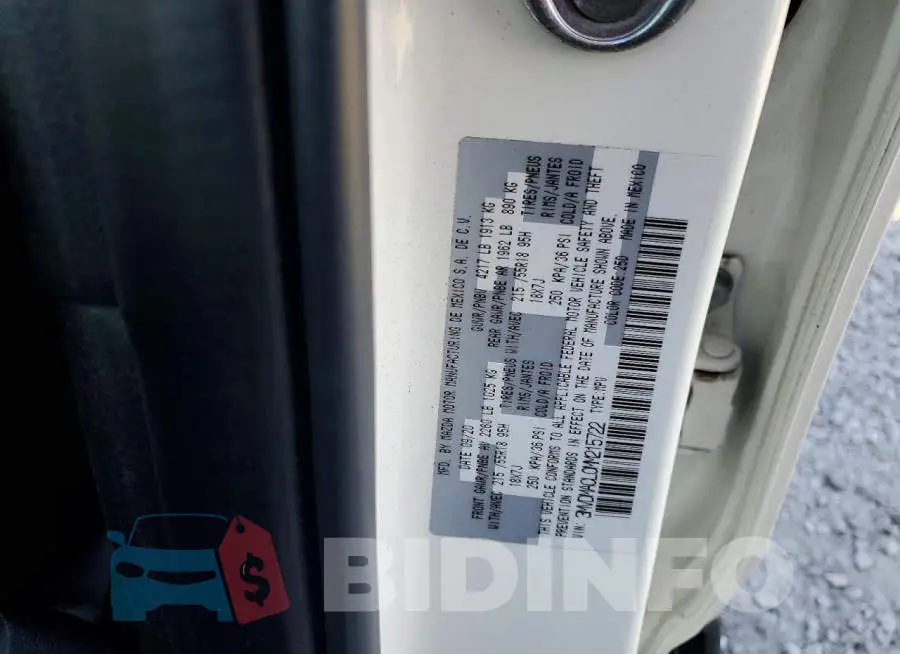 3MVDMACL0MM215722 Photo# 12