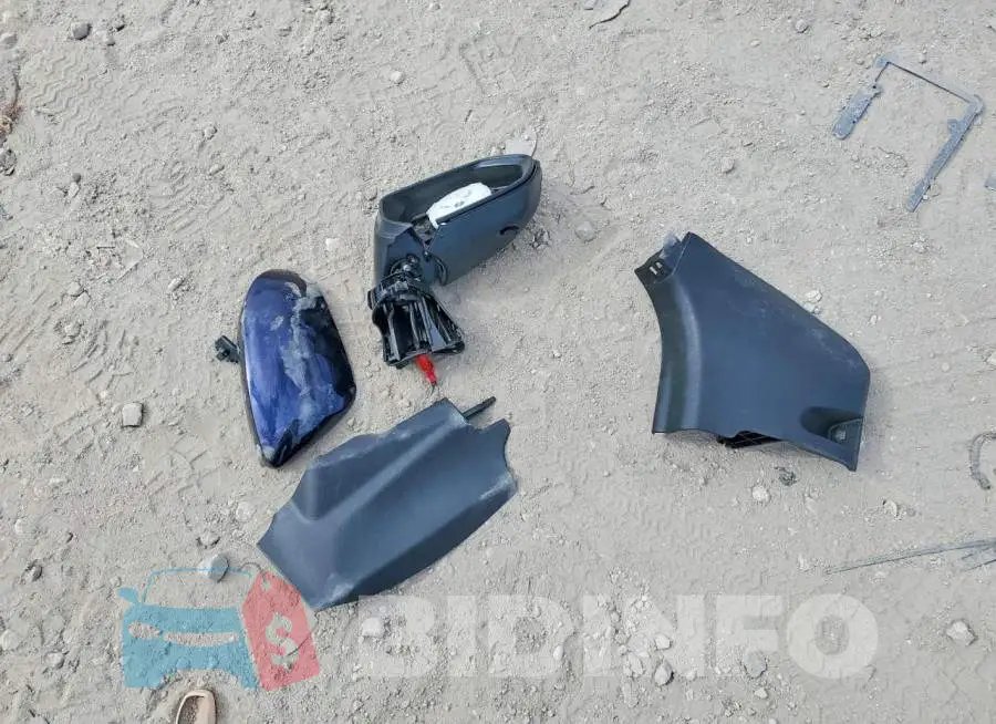 5YFB4MDE3PP052832 Photo# 12