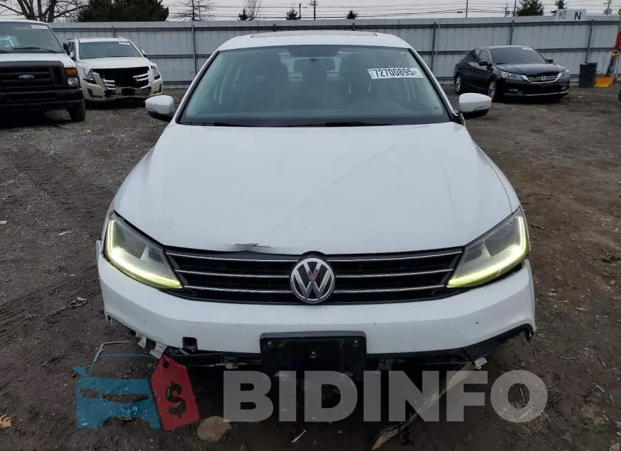 3VWDB7AJ4HM376556 Photo# 5