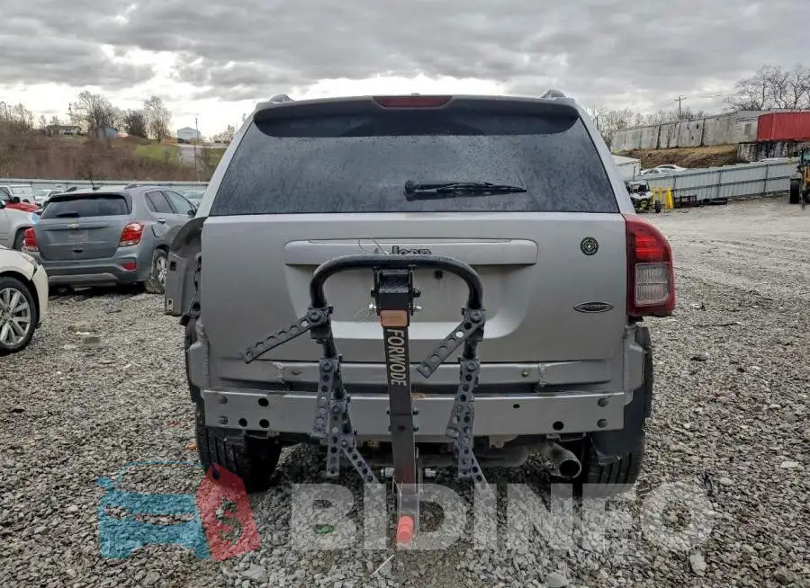 1C4NJCBA0HD157042 Photo# 6