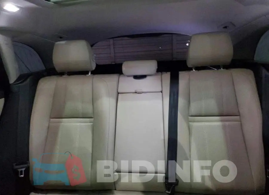 SALYB2RX9JA710947 Photo# 10