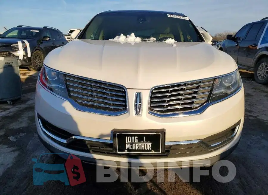 2LMPJ8LR5JBL36439 Photo# 5