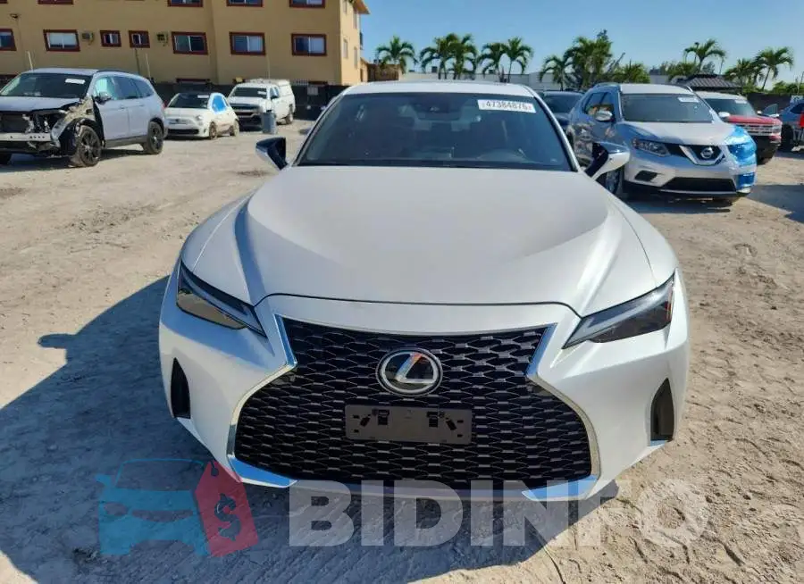 JTHC81F25M5043518 Photo# 5