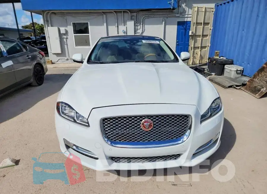 SAJWA2G71K8W18228 Photo# 5