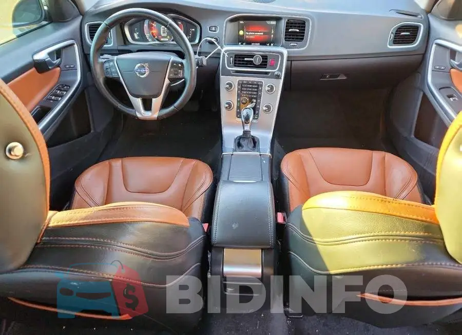 LYV402HM4HB140152 Photo# 8