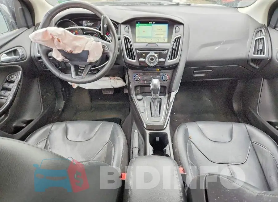 1FADP3J28JL288287 Photo# 8