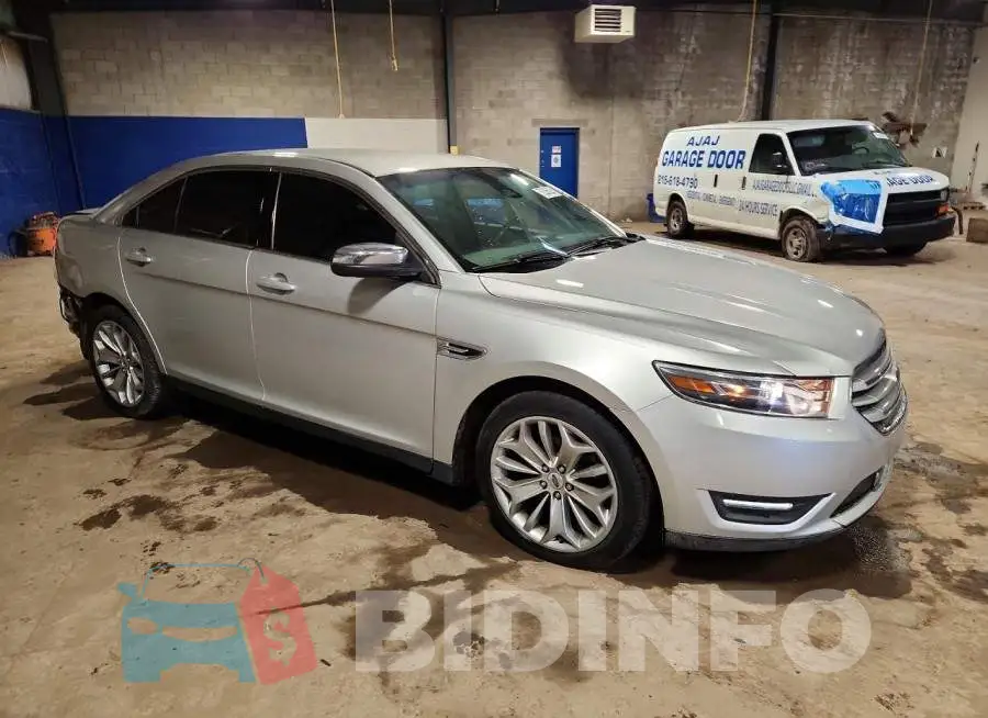 1FAHP2F87JG102174 Photo# 4