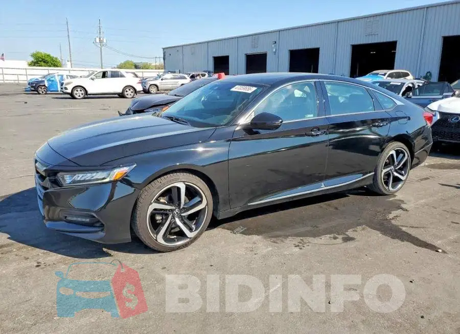 1HGCV1F59JA115717 Photo# 1
