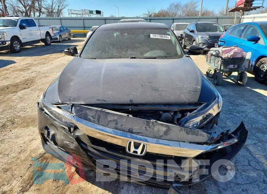 1HGCV2F34JA040364 Photo# 5