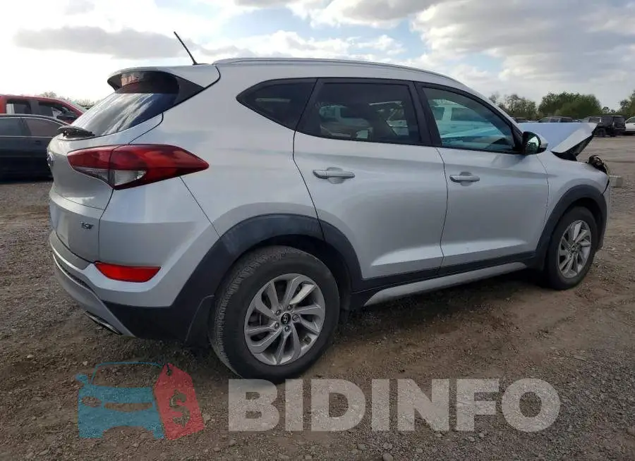 KM8J33A29HU297556 Photo# 3