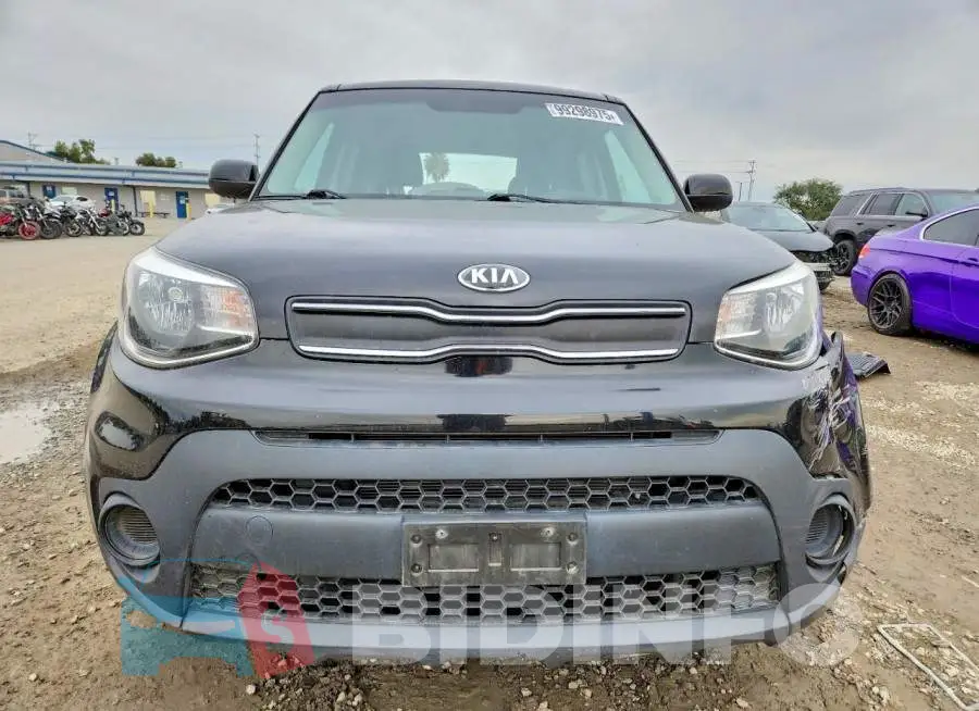 KNDJN2A20J7613990 Photo# 5